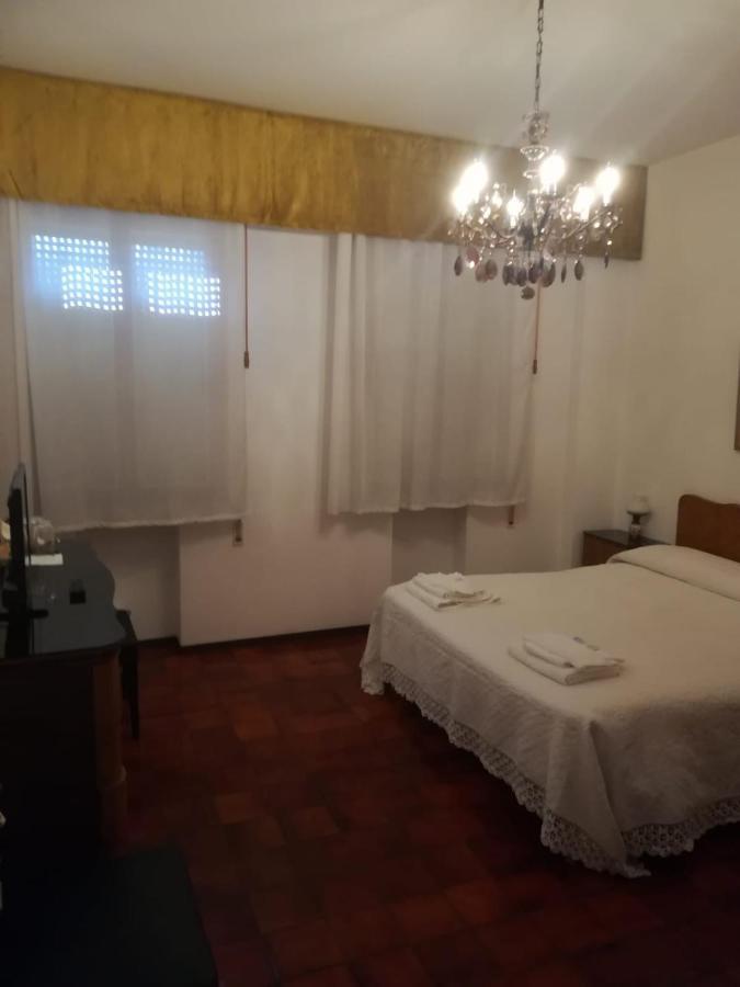 Manu Vintage B&B Cattolica Exterior foto