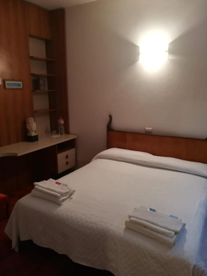 Manu Vintage B&B Cattolica Exterior foto